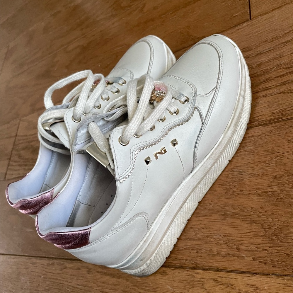 Nero Giardini Leather Jeweled Low Top Sneakers Crema Metallic Pink Size 36